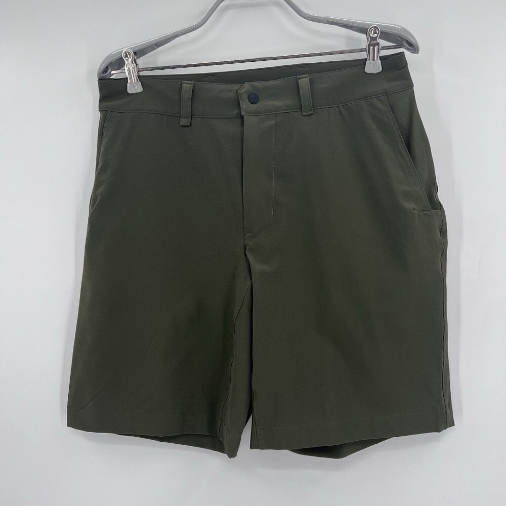 The North Face Men's Paramount Shorts size 30 Long 9" New Taupe Green